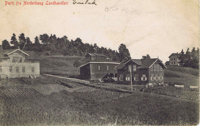 Bygninger Ekebergdalen
Norderhaug og Kalsegården
Nøkkelord: ekebergdalen;norderhaug;kalsegården;landhandleri;butikk;solbakken;jorder